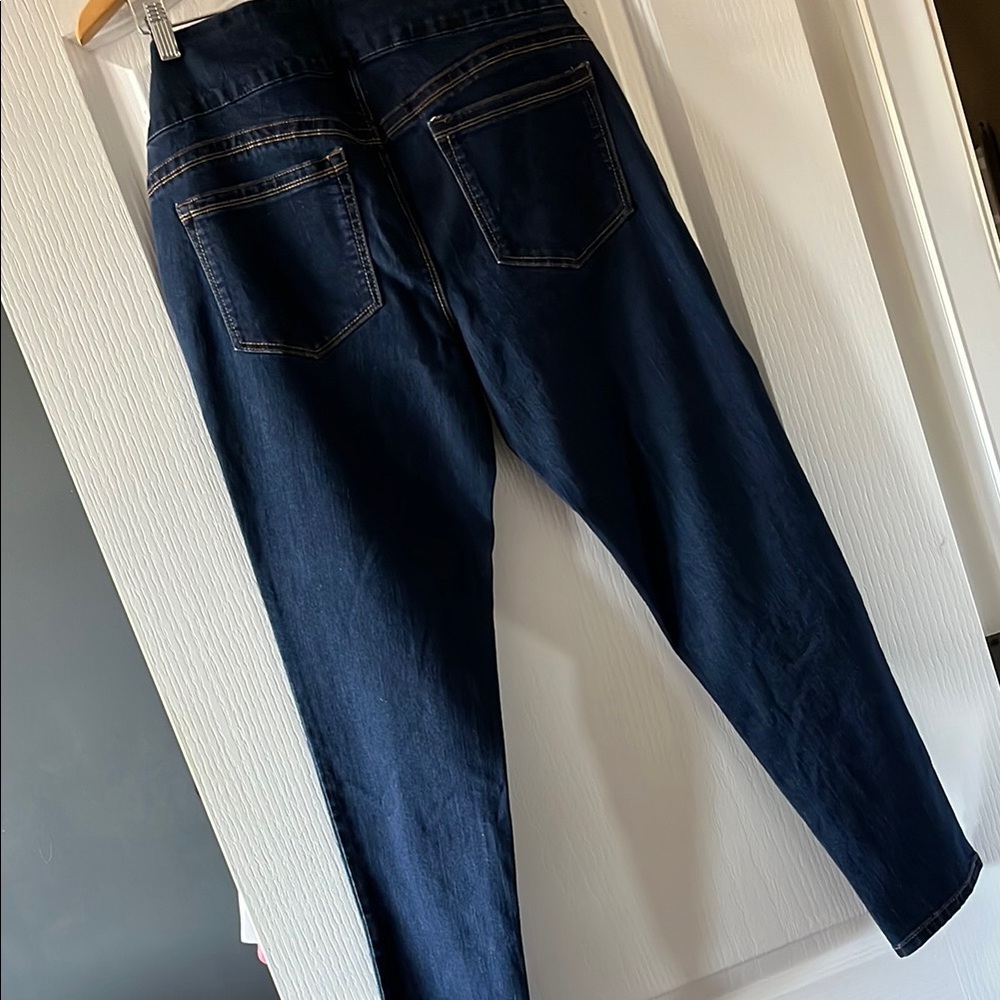 Style & Co. High Rise Blue Jeans - Picture 5 of 6